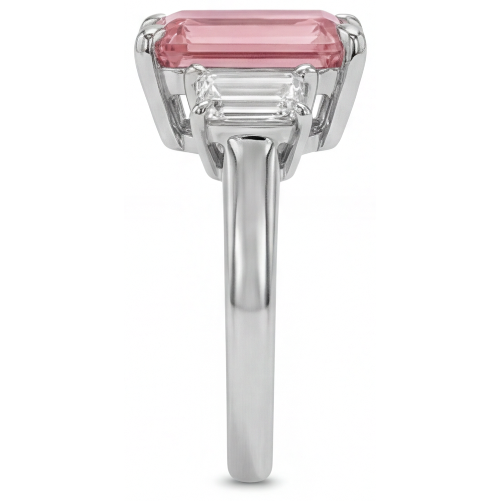 Padparadscha-Ring, 2,9 Karat, echter Saphir im Smaragdschliff mit weissen Baguettes, Dreistein-Ring, schlichtes 14-Karat-Gold