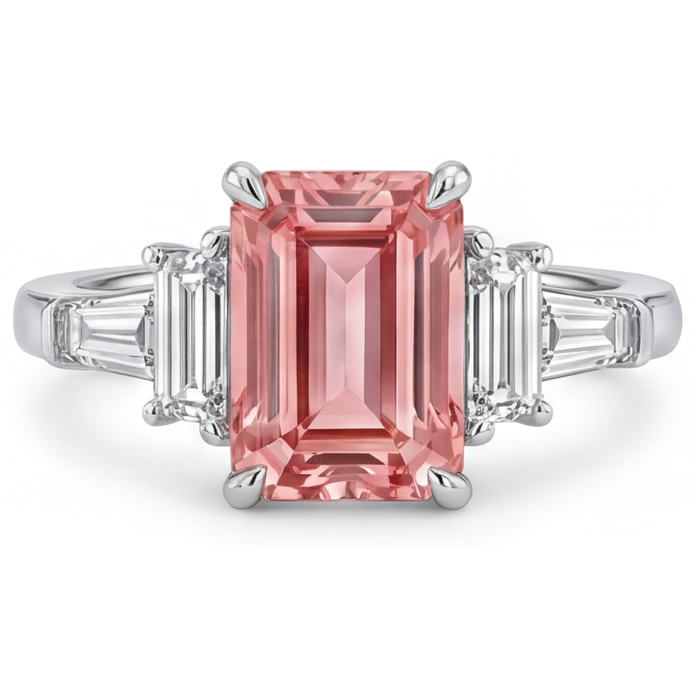 Padparadscha-Saphir-Verlobungsring 3,9 Karat, echter Smaragd und weisse Baguette-Diamanten, Drei-Stein-Kathedralfassung, 14 Karat Gold