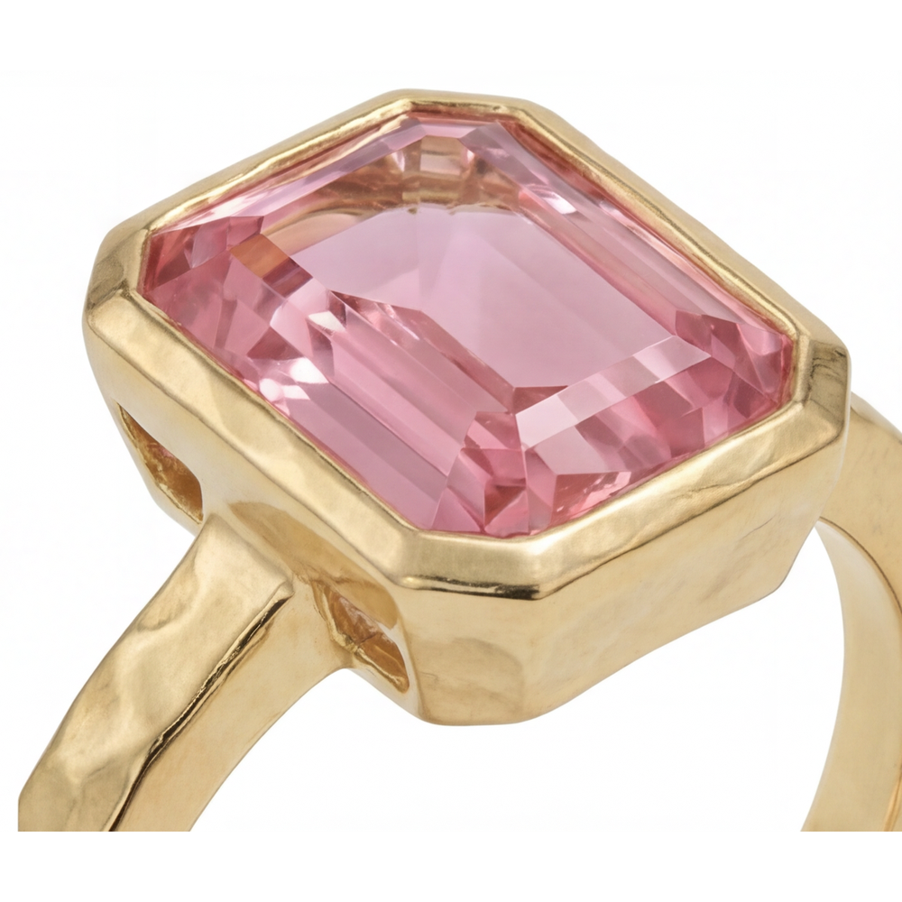 Solitärring mit Lünette aus 14 Karat Gelbgold mit natürlichem pfirsichfarbenem Padparadscha-Saphir im Smaragdschliff, 3 Karat