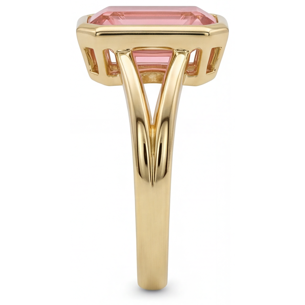 Ring aus 14 Karat Gelbgold mit natürlichem Padparadscha-Pfirsich-Saphir im Smaragdschliff, 3 Karat, Lünette und geteilter Ringschiene