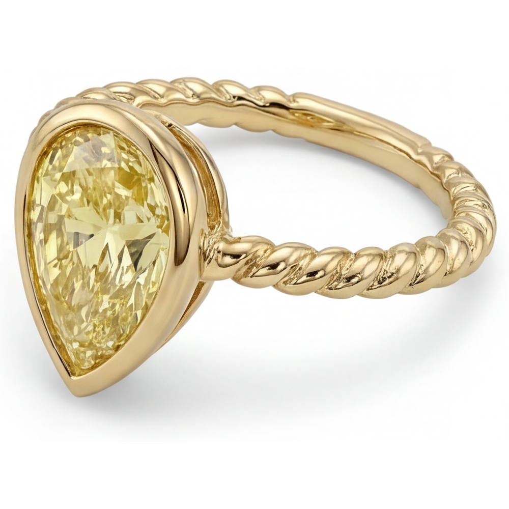 Premium Statement-Ring 2,25 Karat – Schrägansicht