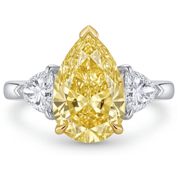 Exquisiter Drei-Stein-Ring mit VVS Kanariengelber Diamant – 3