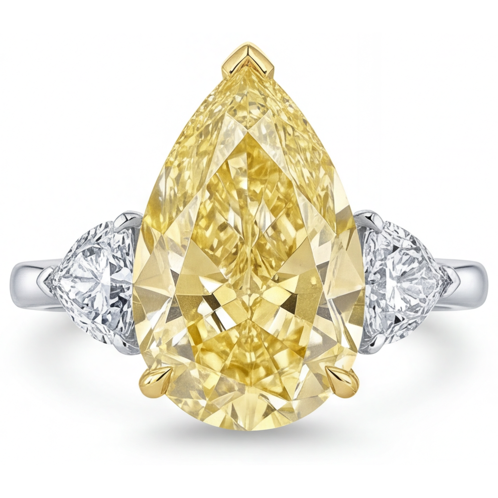 Handgemachter Kanariengelber Diamant Trilogie-Ring 5 Karat – Hauptansicht