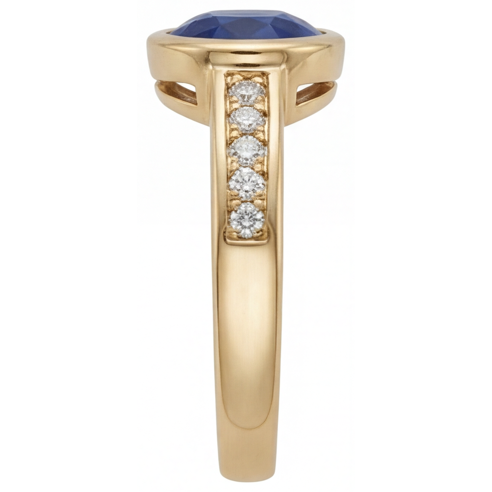 Farbstein-Ring 14K Gelbgold mit Kornblumenblauer Saphir – Seitenansicht