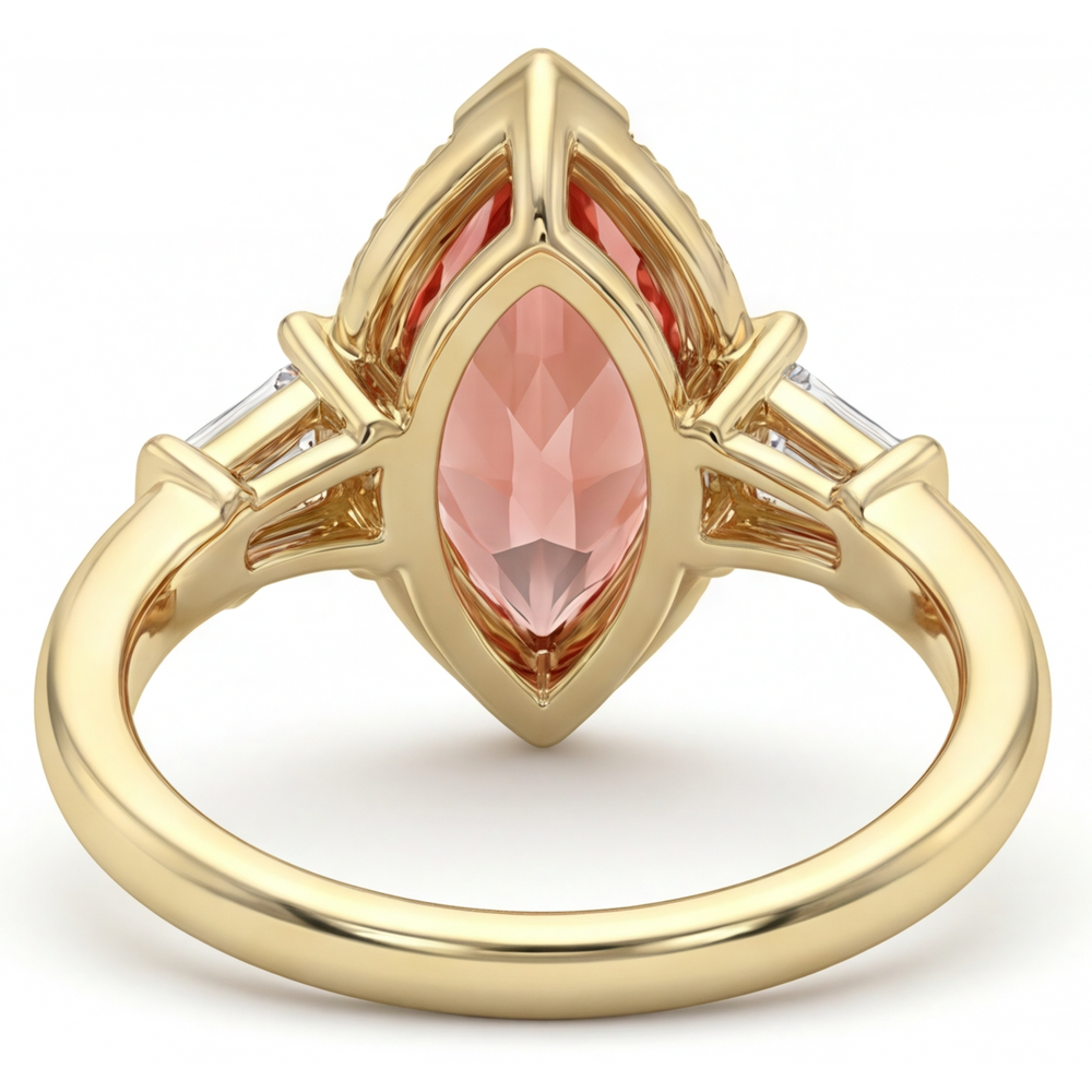 Verlobungsring mit Pfirsich-Saphir, 4,1 Karat im Labor gezüchteter Padparadscha im Marquise-Schliff und weisse Baguettes, Drei-Stein-Kathedralfassung, 14 Karat Gelbgold