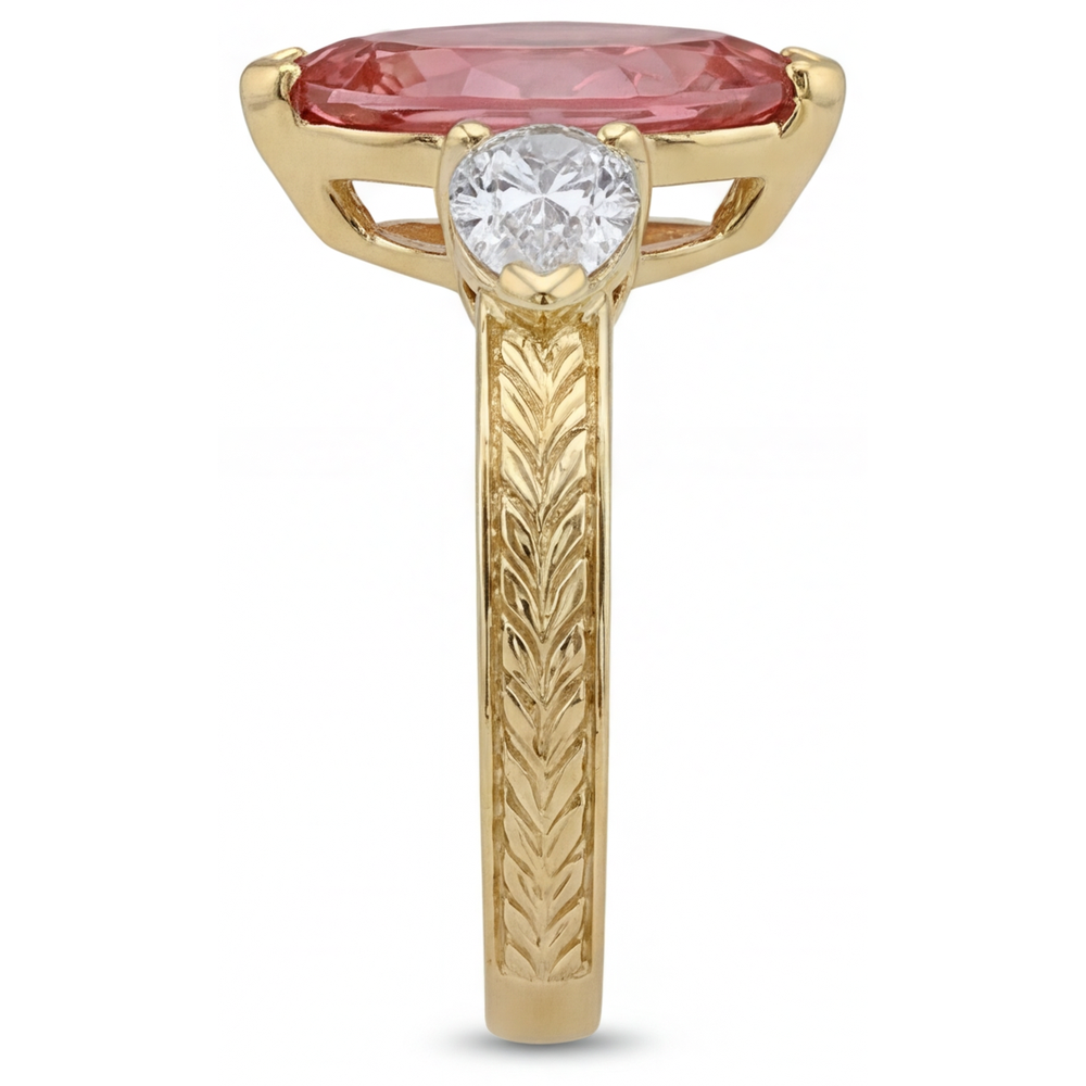 Pfirsichfarbener Padparadscha-Saphir 4,1 Karat, im Labor gezüchtet, Drei-Steine-Ring im Marquise-Schliff, 14 Karat Gelbgold