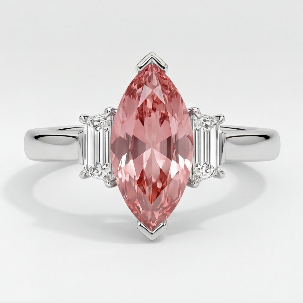Dreisteinring aus Platin mit echtem 3,1 Karat Pfirsich-Padparadscha-Saphir im Marquise-Schliff und weissen Baguettes