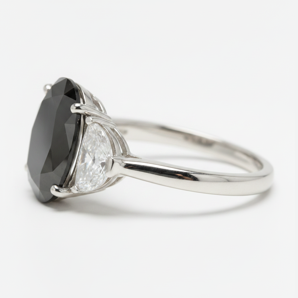 Ehering mit echtem schwarzem Diamanten 4,6 Karat Oval Halbmond Drei-Stein 14 Karat Weißgold