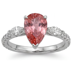 Dreistein-Ring aus 14 Karat Weißgold mit echtem pfirsichfarbenem Padparadscha-Saphir im Tropfenschliff, 2,9 Karat