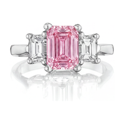 Rosa Diamantring 3,4 Karat im Smaragdschliff