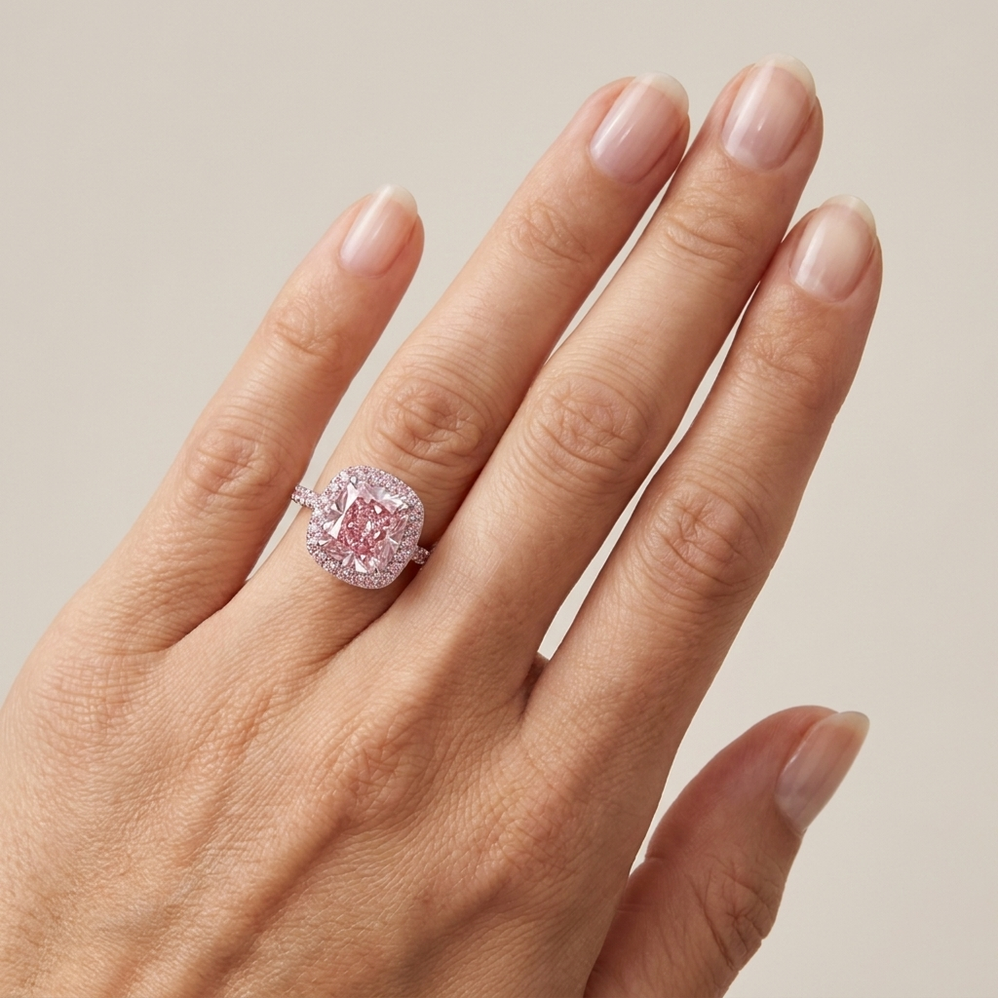 Rosa Diamantring 3,8 Karat Kissenschliff