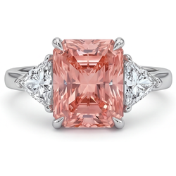 Pfirsich-Saphir-Verlobungsring 2,9 Karat, echter Padparadscha im Radiant-Schliff und weisse Trillanten, Dreistein-Design, schlichtes 14-Karat-Gold