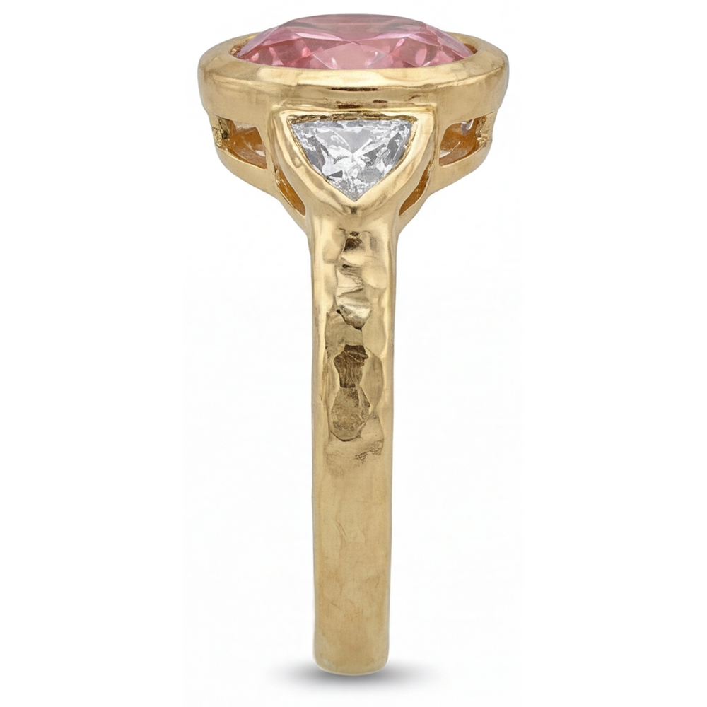 Padparadscha-Ring mit 2,6 Karat natürlichem rundem Saphir und weissem Trillant, Lünette, Dreistein-Design, 14 Karat Gelbgold