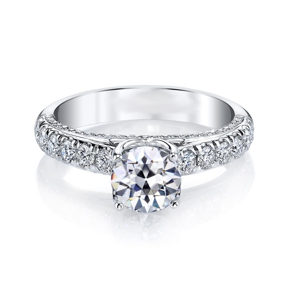 Naturlich Damenring Rund Im Alten Minenschliff Cathedral Set 5,50 Karat - harrychadent.ch