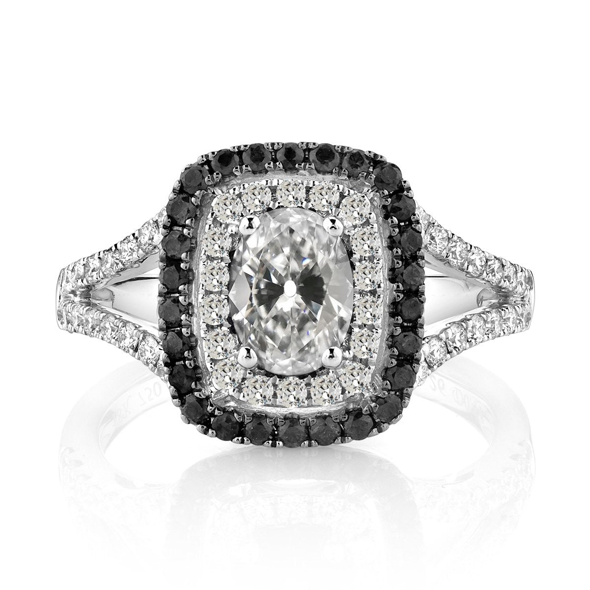 Ovaler Alter Bergmann & Runder Schwarzer Echt Diamant Halo-Ring Mit Geteiltem Schaft 7 Karat