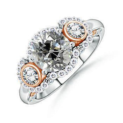 Zweifarbiger 3-Stein-Ring Mit Halo-Echt Diamant Im Alten Minenschliff 3,25 Karat