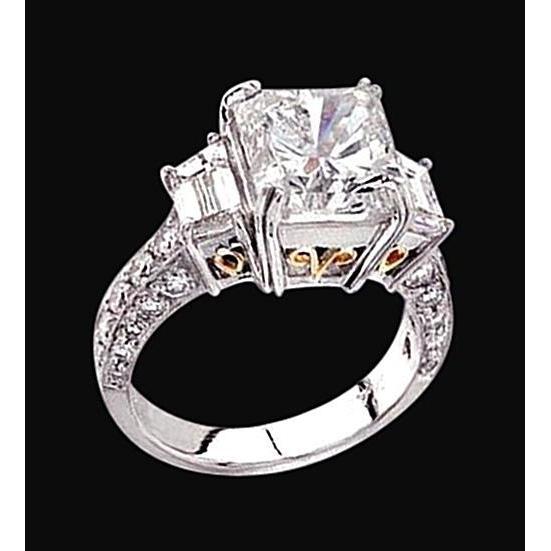 3,66 Karat Diamant Drei-Steine-Ring Zweifarbig 14K Neu