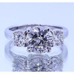 Dreistein-Diamant runder Verlobungsring Krappenset 2,50 Karat