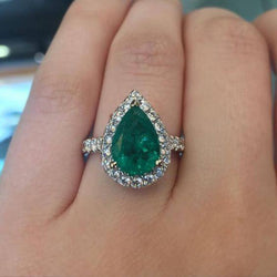 Grüner Edelsteinring mit Halo-Diamant 3,75 Karat Weißgold 14K
