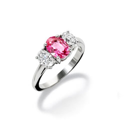 Ovalschliff Ring mit rosa Saphir und Diamanten 4 Karat Weißgold 14K