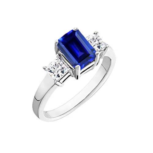 3.05 ct. Smaragd-Ceylon-Ring mit Saphir und Diamanten mit drei Steinen