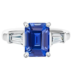 Blauer Saphir 3 Steine Smaragdförmiger Ring & Baguette Ring 3,50 Karat