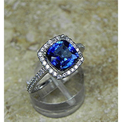Blauer Saphir-Halo-Diamant-Hochzeitsring im Kissenschliff 3,5 Karat Gold 14K