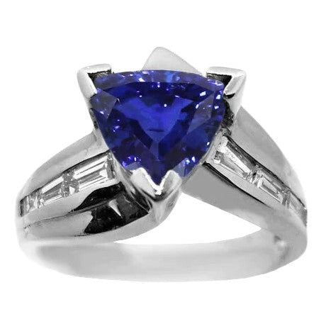 Damenring Trillion Sapphire Channel Set Diamonds 2 Karat