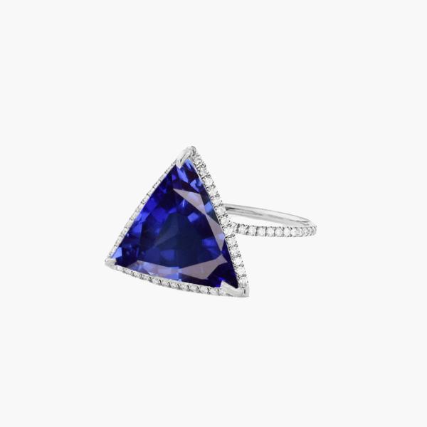 Diamant Halo Ring Trillion Shaped Deep Blue Saphir 4 Karat - harrychadent.ch