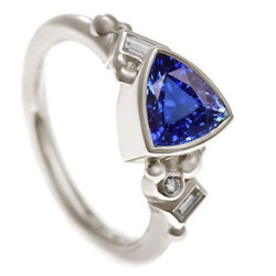 Edelstein Trillion Lünette Set Blauer Saphir Ring 2 Karat Baguette Diamanten