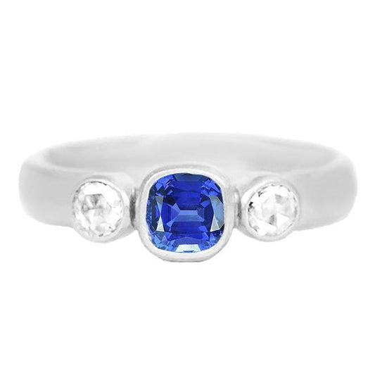 Kissen Saphir Jubiläumsring 1,50 Karat Lünette mit runden Diamanten - harrychadent.ch