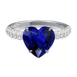 Solitär-Saphirring im Herzschliff mit Diamantakzenten 4,50 Karat