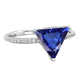 Versteckter Halo-Ceylon-Saphir-Billionen-Edelsteinring mit Diamantakzent