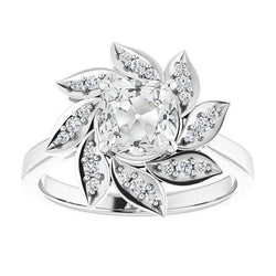 Halo Kissen Old Mine Cut Diamantring Blumenstil 7,50 Karat