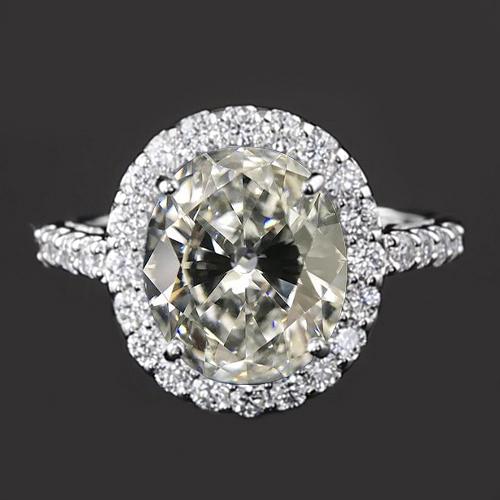 Halo Runden & Oval Old Mine Cut Diamantring mit Akzenten 6,50 Karat - harrychadent.ch