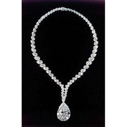 Wunderschöne Birnen-Diamant-Halskette 38 Karat Weißgold 14K