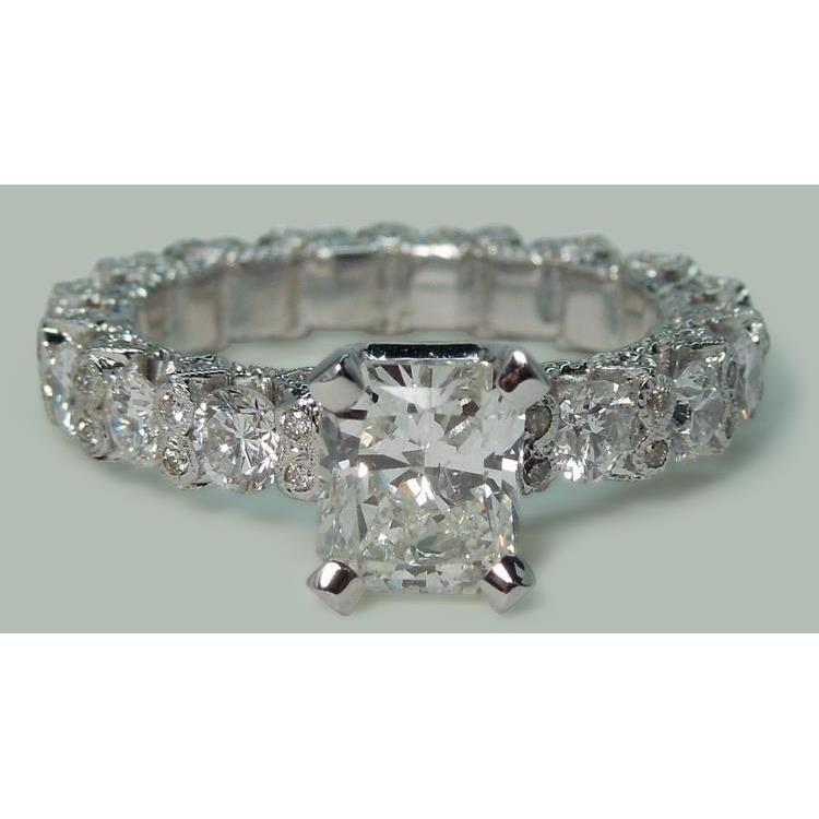3,75 ct Ring mit strahlenden & runden Diamanten zum Hochzeitstag