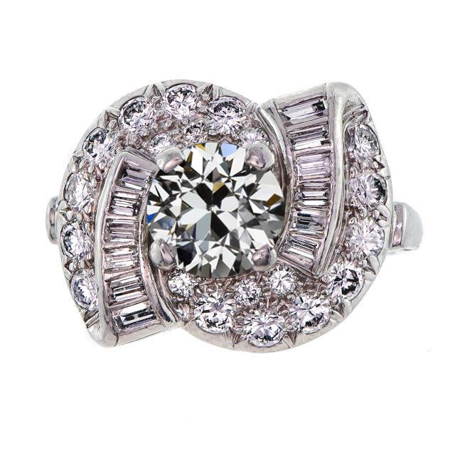 Baguette & Runder Altschliff Diamant Fancy Ring Verdrehter Schaft 4,50 Karat - harrychadent.ch
