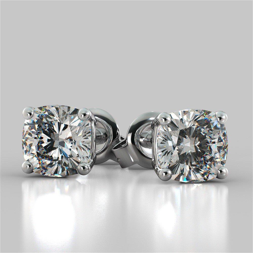 2 carats solitaire cushion cut diamant stud earring 4 prong set