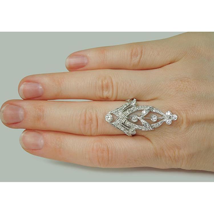 1,51 karat großer diamant marquise-form runder diamant-verlobungsring