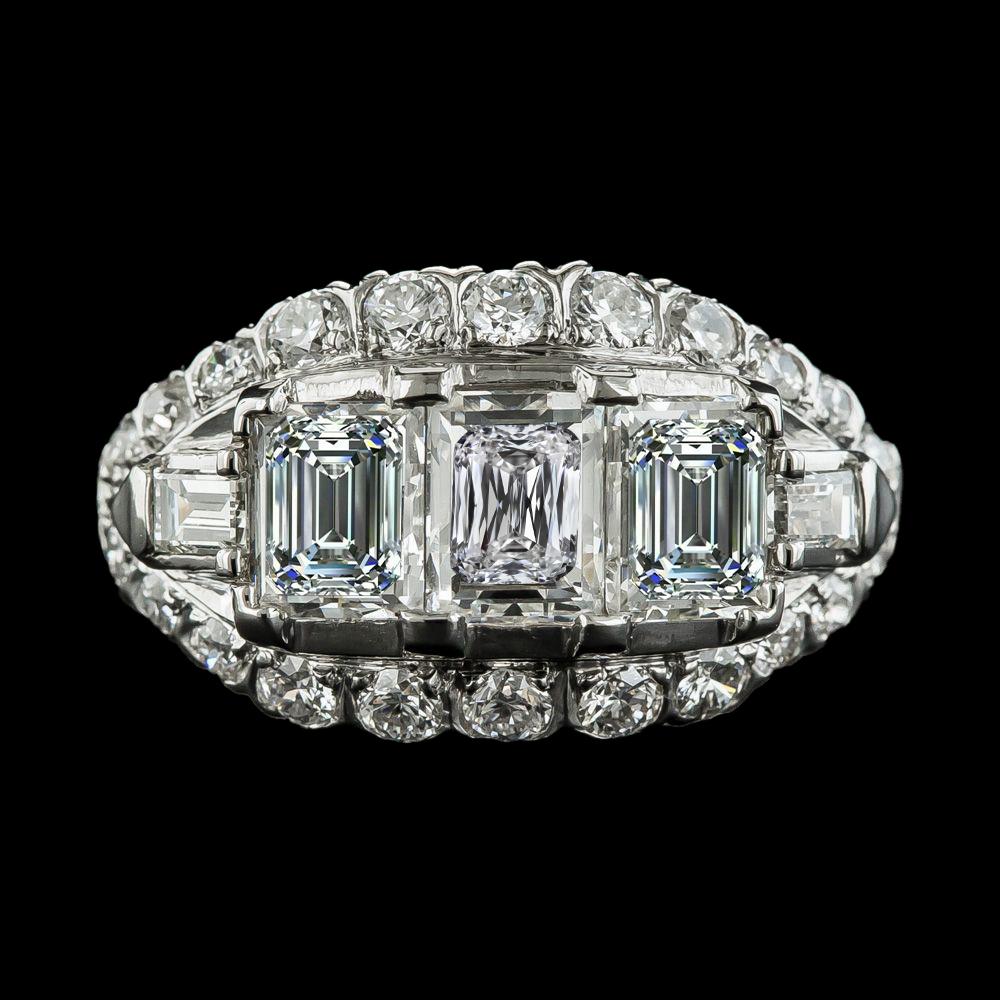 Baguette & Smaragd Diamant-Verlobungsring Antik-Stil 6.75 Karat - harrychadent.ch