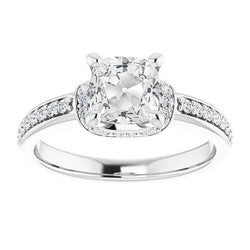 Verlobungsring mit Akzenten Kissen Altschliff Diamant 7,50 Karat