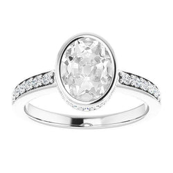 Verlobungsring Ovaler alter Minenschliff Diamant Lünette Set 7,75 Karat