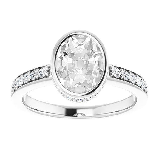 Verlobungsring Ovaler alter Minenschliff Diamant Lünette Set 7,75 Karat - harrychadent.ch